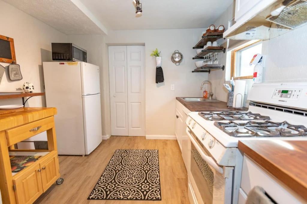 Cozy & Comfy Cottage In The City - W Parking Pittsburgh Eksteriør bilde