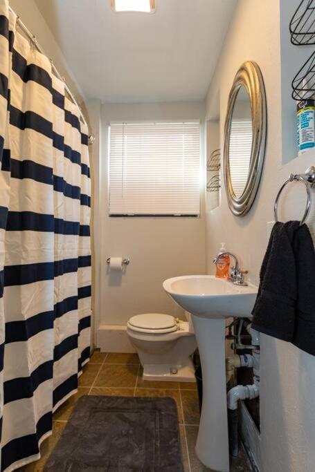 Cozy & Comfy Cottage In The City - W Parking Pittsburgh Eksteriør bilde